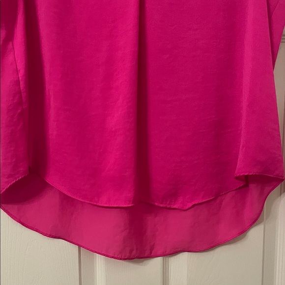 Vince Camuto Fuchsia Sleeveless Blouse HOT color! Size XL. Like new - Picture 6 of 6